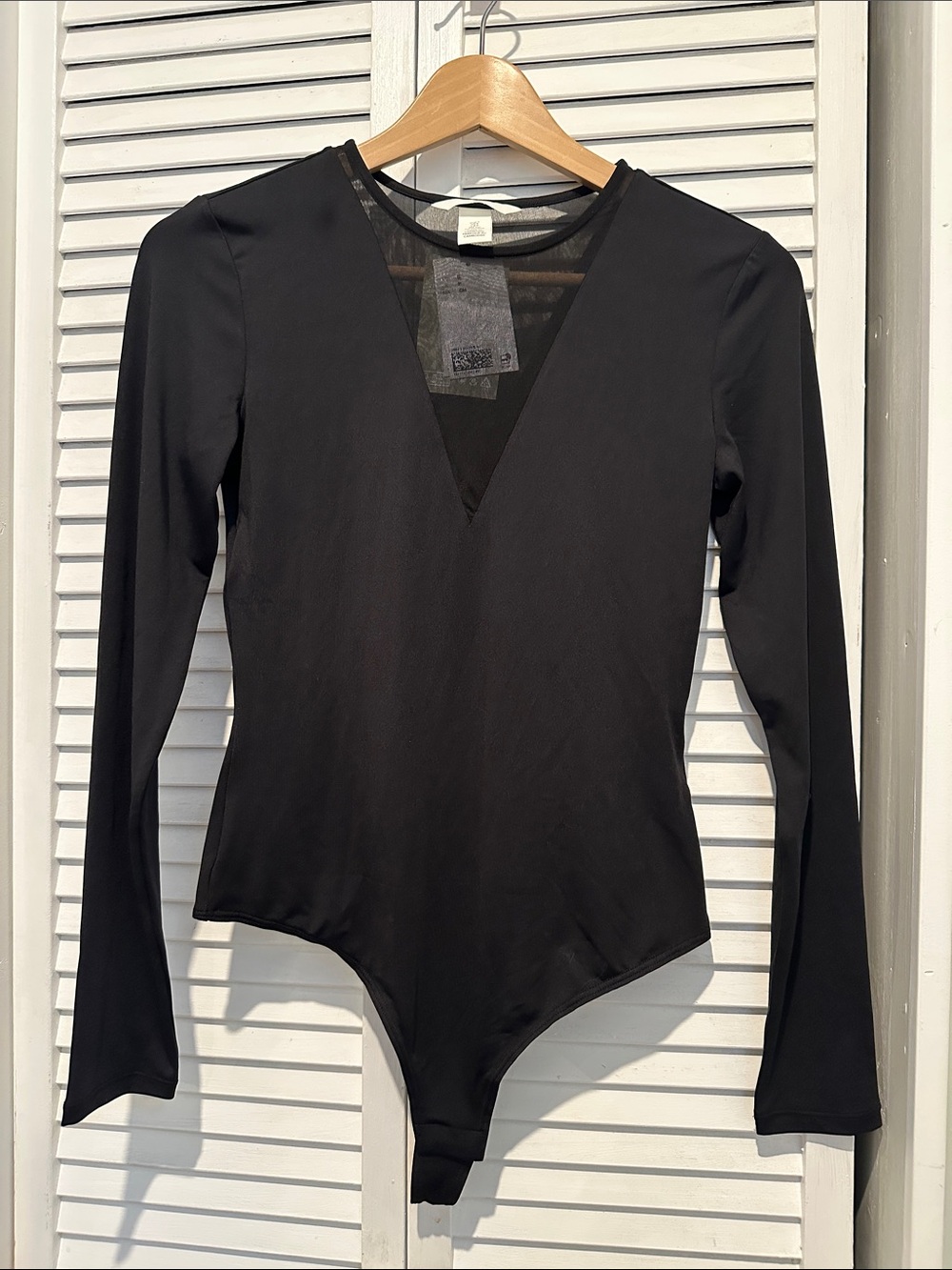 H&M Black Long Sleeve V-Neck Bodysuit